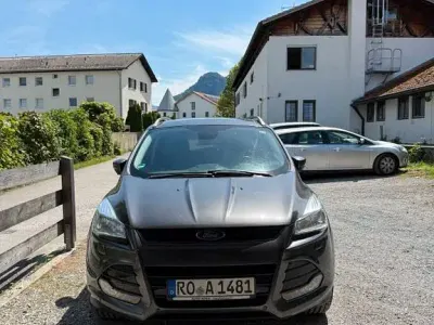 Używany Ford Kuga Titanium 150 KM (110 kW) 2016 Szary SUV