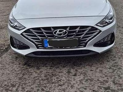 Gebraucht 2017 Hyundai i30 Trend Kombi | 12.500 €