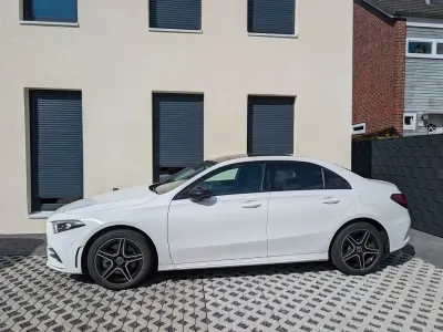 Gebraucht Mercedes A250 AMG line 218 PS (160 kW) 2022 Weiß Limousine