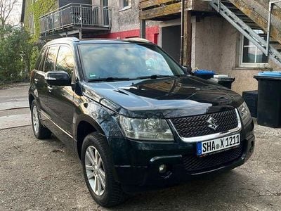 Second-hand Suzuki Grand Vitara 169 CP (124 kW) 2010 Negru SUV