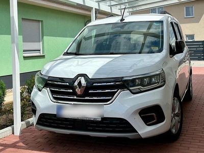 Weiß Gebraucht 2023 Renault Kangoo Van / Kleinbus | 39.000 €