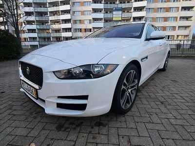 Gebraucht Jaguar XE S 340 PS (250 kW) 2016 Weiß Limousine