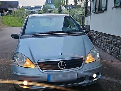 Usata Mercedes A170 120 CV (88 kW) 2005 Argento Utilitaria