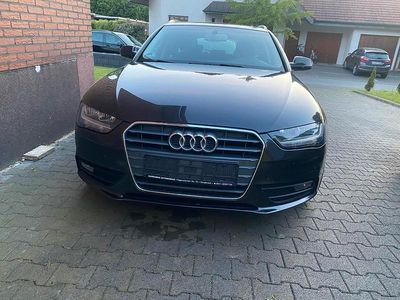 Grau Gebraucht 2012 Audi A4 Kombi | 8.900 € (Fairer Preis)