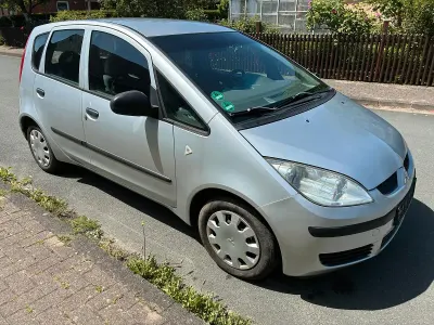 Gebraucht Mitsubishi Colt 75 PS (55 kW) 2006 Silber Limousine