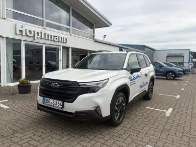 Gebraucht Subaru Forester Exclusive+ 136 PS (100 kW) 2026 Crystal white pearl SUV
