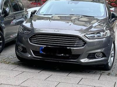 Usata Ford Mondeo Titanium 160 CV (117 kW) 2015 Marrone Berlina