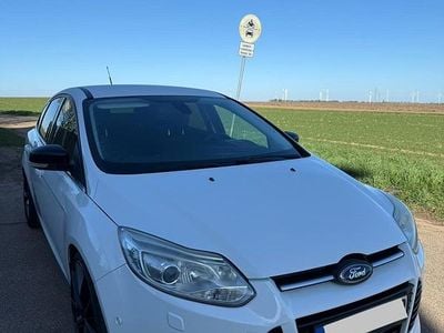 Gebraucht Ford Focus Titanium 150 PS (110 kW) 2011 Weiß Limousine