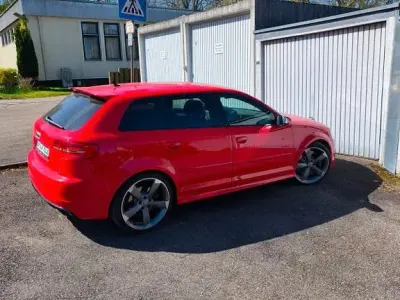 Gebraucht Audi RS3 Sport 340 PS (250 kW) 2013 Rot Limousine