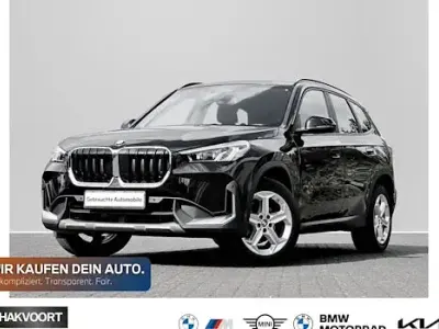 Gebraucht BMW X1 Performance 150 PS (110 kW) 2023 Schwarz ii/bonnet fluid black SUV
