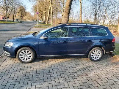 Gebraucht VW Passat 122 PS (89 kW) 2013 Blau Kombi
