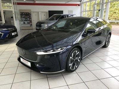 Blau Neu 2025 Mazda 6e Takumi-Line Limousine | 41.990 € (Etwas zu teuer)