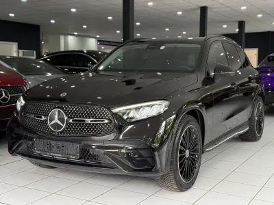 Gebraucht Mercedes GLC200 AMG line 227 PS (166 kW) 2023 Schwarz SUV