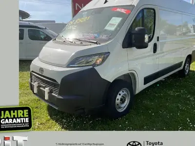 Gebraucht Toyota Proace 140 PS (102 kW) 2024 Weiß Van / Kleinbus
