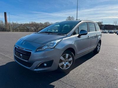 Gebraucht Peugeot 5008 Style 131 PS (96 kW) 2016 Silber Van / Kleinbus