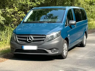 Gebraucht Mercedes Vito Edition 165 PS (121 kW) 2017 Blau Van