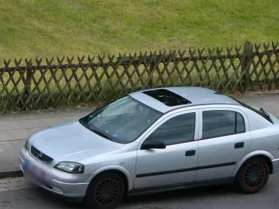 Gebraucht Opel Astra 75 PS (55 kW) 2001 Limousine