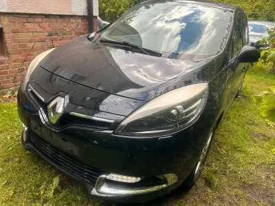 Gebraucht Renault Scénic III Bose Edition 150 PS (110 kW) 2013 Schwarz Van / Kleinbus