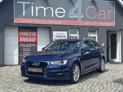 Gebraucht Audi A3 S-Line 150 PS (110 kW) 2015 Blau Limousine