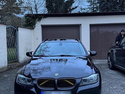 Gebraucht BMW 320 184 PS (135 kW) 2010 Schwarz Kombi