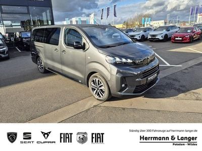 Neu Peugeot Traveller Allure 181 PS (133 kW) 2025 Platinum grau Van / Kleinbus
