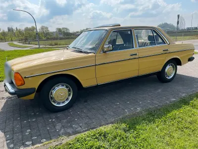 Gebraucht Mercedes 200 94 PS (69 kW) 1980 Limousine
