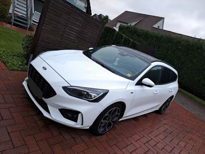 gebraucht Ford Focus ST Line