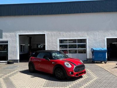 Begagnad Mini John Cooper Works Cabriolet 136 HK (100 kW) 2017 Röd Cab