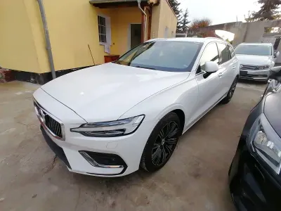Gebraucht Volvo V60 Inscription 190 PS (139 kW) 2018 Weiß Kombi