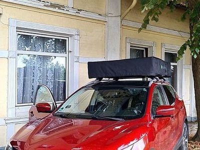 Gebraucht Nissan Qashqai Tekna 131 PS (96 kW) 2016 Rot SUV