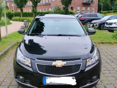 Używany Chevrolet Cruze 140 KM (102 kW) 2012 Czarny Sedan/Limuzyna