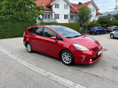 Gebraucht Toyota Prius+ Plus 99 PS (72 kW) 2012 Rot Van / Kleinbus