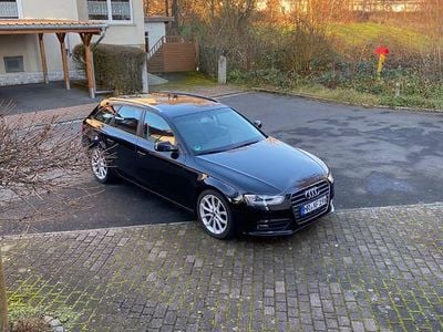 Gebraucht Audi A4 143 PS (105 kW) 2012 Schwarz Kombi