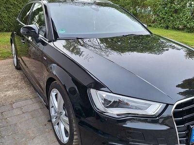 Schwarz Gebraucht 2013 Audi A3 Sportback S-Line Kleinwagen | 16.000 € (Etwas zu teuer)