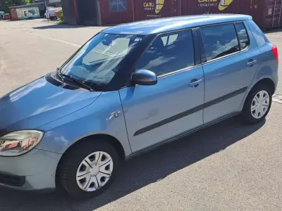 Gebraucht Skoda Fabia Classic 60 PS (44 kW) 2009 Blau Limousine