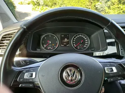 Gebraucht VW Multivan 204 PS (150 kW) 2017 Grau Van / Kleinbus