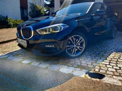 Gebraucht BMW 118 Sport Line 140 PS (102 kW) 2020 Schwarz Kleinwagen
