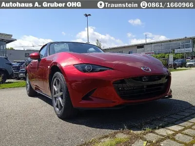 Neu Mazda MX5 Exclusive-Line 132 PS (97 kW) 2026 Soul red crystal m Cabrio