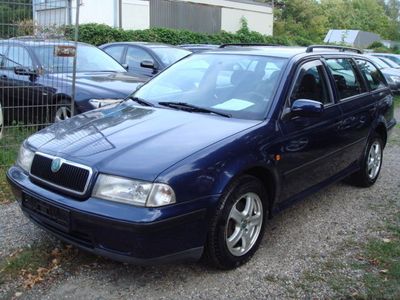 gebraucht Skoda Octavia KOMBI1,6 KLIMA eFH eASP SERVO ABS ALU GR