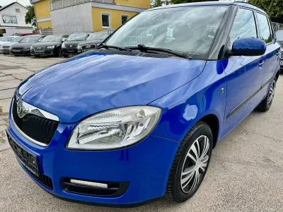 Gebraucht Skoda Fabia Ambiente 69 PS (50 kW) 2009 Blau Kleinwagen