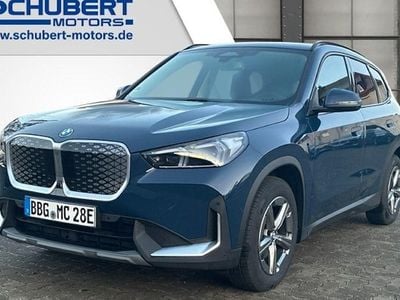 Usado BMW iX1 Shadowline 150 kW (204 HP) 2025 Azul SUV