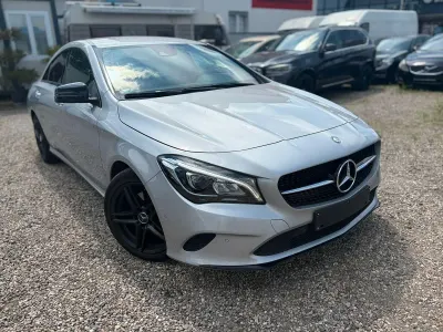 Gebraucht Mercedes CLA180 Urban 122 PS (89 kW) 2017 Silber Coupé