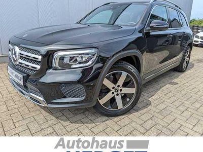 Mercedes GLB220