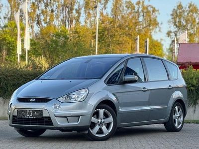 Second-hand Ford S-MAX Titanium 160 CP (117 kW) 2009 Argintiu Monovolum