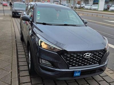 Gebraucht Hyundai Tucson 132 PS (97 kW) 2018 Grau SUV