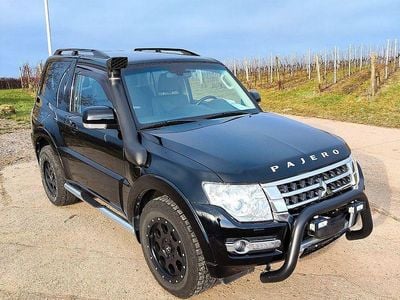 Gebraucht Mitsubishi Pajero Edition 190 PS (139 kW) 2018 Schwarz SUV