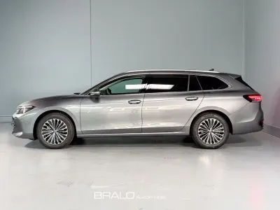 Neu VW Passat 150 PS (110 kW) 2026 Grau Kombi