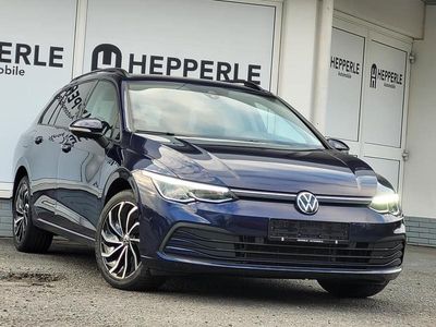 Gebraucht VW Golf VIII Life 150 PS (110 kW) 2024 Blau Kombi