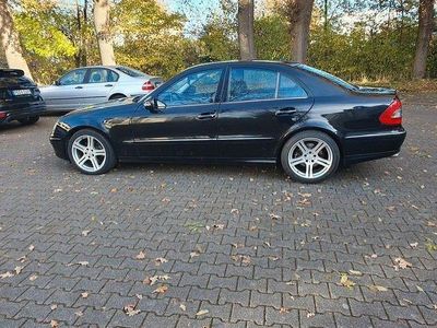 Mercedes E320