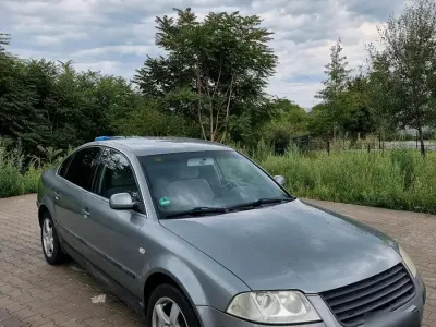 Gebraucht VW Passat 150 PS (110 kW) 2001 Grau Limousine